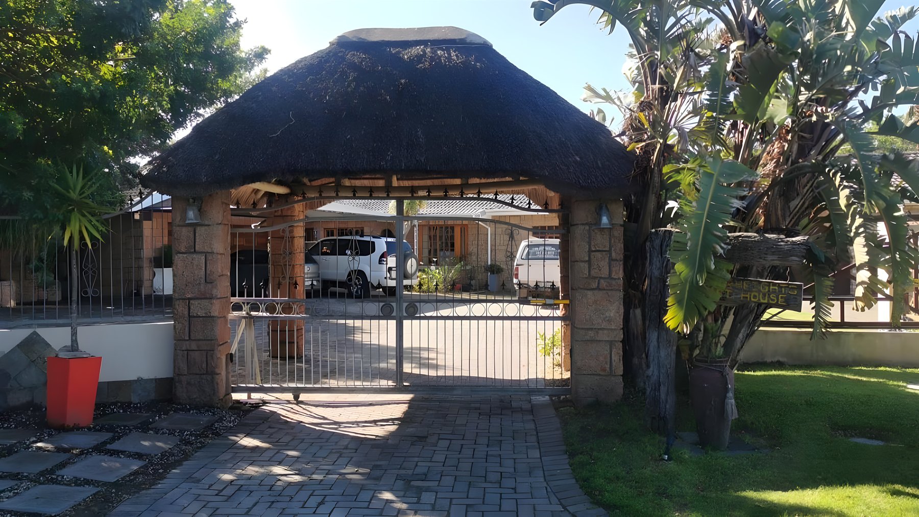 The thatched entrance gate at Walmer Heights